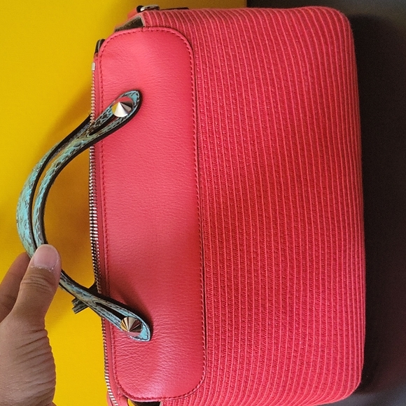 FENDI - Picture 4 of 16